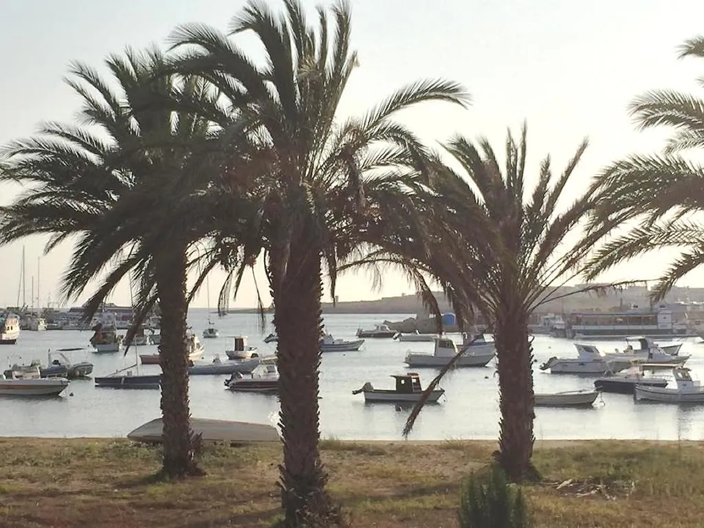 Puesta De Sol Residence Lampedusa 4*,